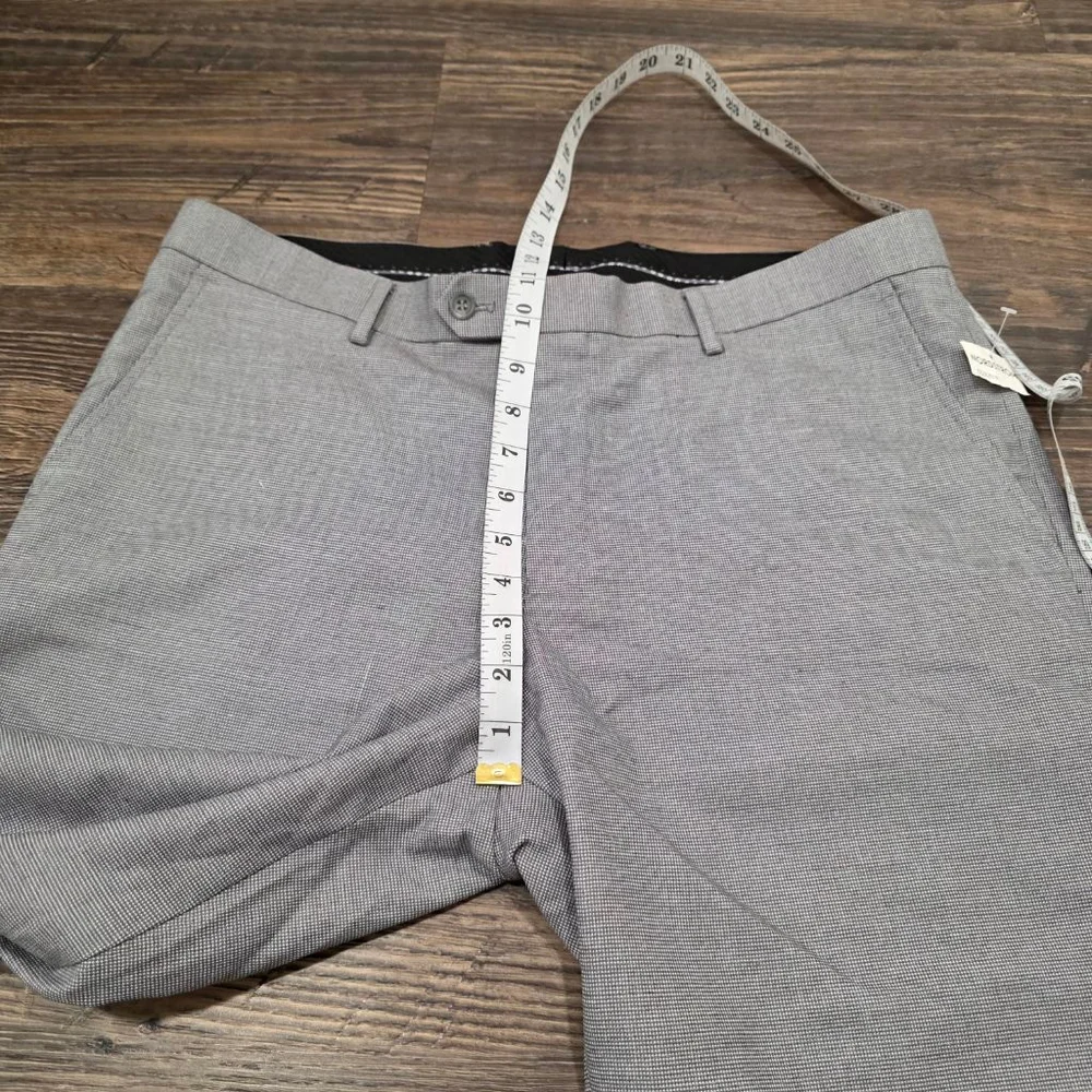 ZNT18 Dress Pants Gray Slim Fit Stretch Flat Front Mens 37 Modern NWOT